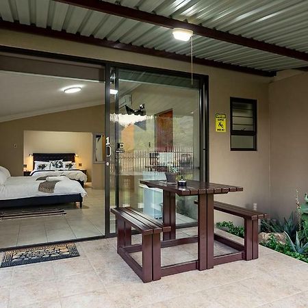 Kiyala Guest Farm Hotel Mbombela Exterior photo