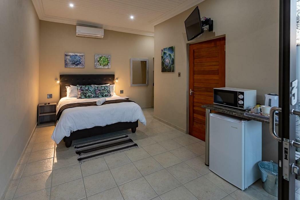 Kiyala Guest Farm Hotel Mbombela Exterior photo